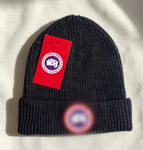 Canada goose men beanie - goose,